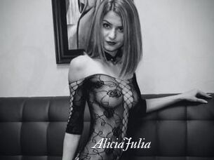 AliciaJulia