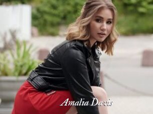 Amalia_Davis