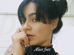 Alice_feet