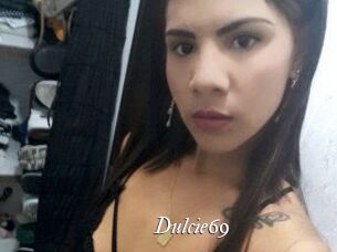 Dulcie_69