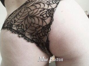 Mia_Boston