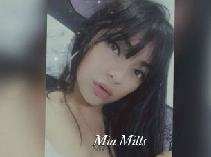 Mia_Mills