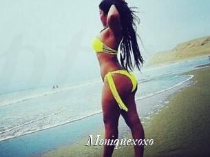 Moniquexoxo